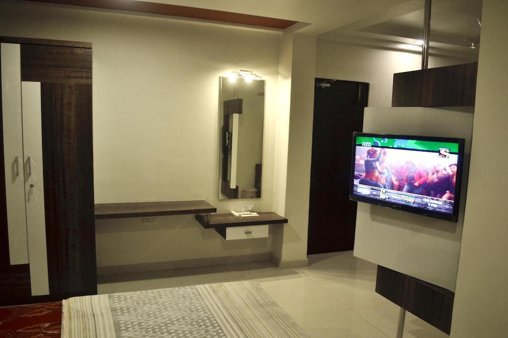 ג'ונגאדה Hotel Sapphire מראה חיצוני תמונה