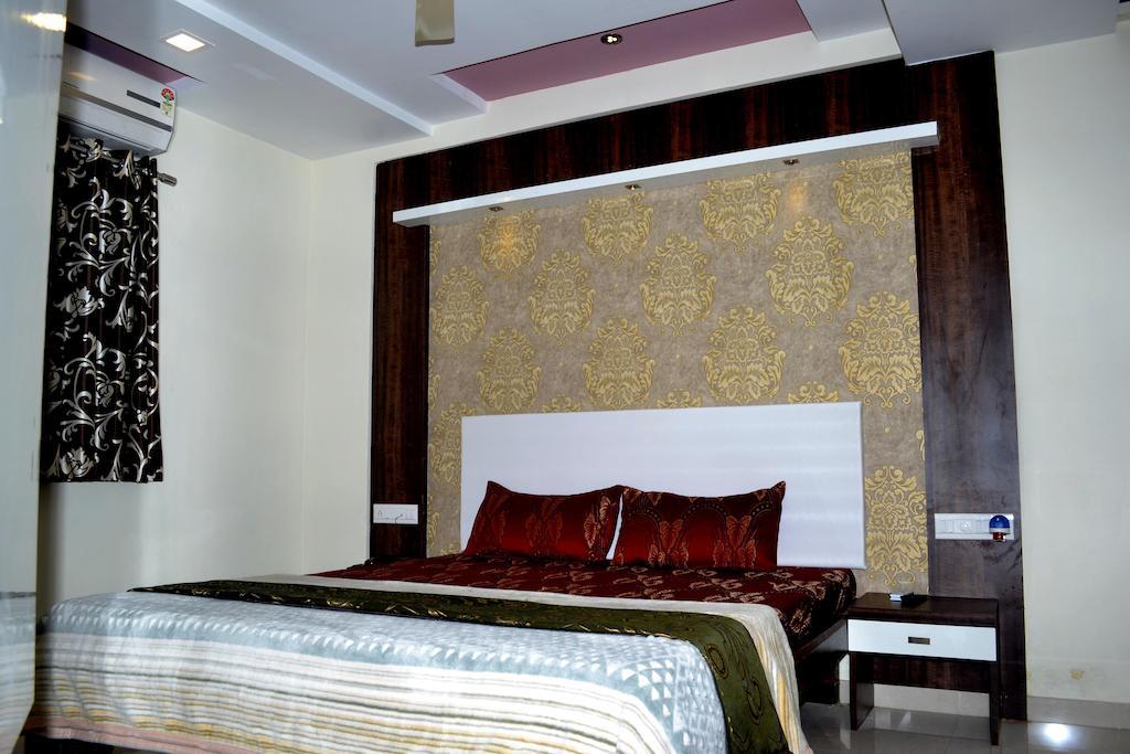 ג'ונגאדה Hotel Sapphire מראה חיצוני תמונה