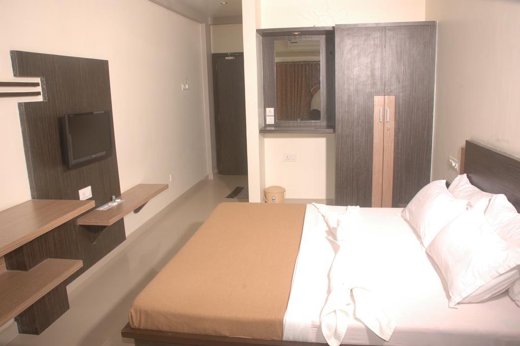 ג'ונגאדה Hotel Sapphire מראה חיצוני תמונה
